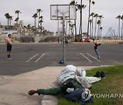 California Homeless Venice Beach