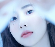 '아이즈원 출신' 강혜원, 독보적 비주얼로 올해 대세 행보 '꽃길'