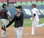 [포토]정인욱, 역전홈런에 아쉬움 가득