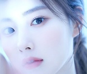 아이즈원 출신 강혜원, 화보→뮤비 '대세 행보'