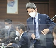 남북 통신선 복원되자마자..이인영 "민간 대북지원 재개"