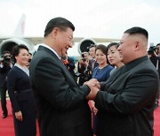 시진핑, 北김정은 축전·위로전문에 화답.."양국관계 수호"