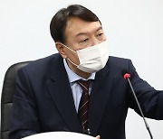 윤석열, '킹메이커' 김종인 50분 회동..'쥴리 벽화'는 법적대응 않기로