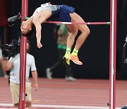 [도쿄올림픽 포토] 높이뛰기 우상혁 '하늘을 나는 법'
