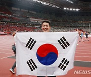 높이뛰기 우상혁, 4위 2.35 한국신기록 달성