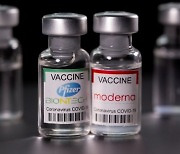 코로나 백신 가격 인상 모더나·화이자, 내년 매출 100조원 예상