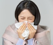 "에취~" 여름 감기 유발하는 냉방병 예방법