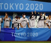 일본, 미국에 연장 끝내기 승..야구 준결승서 숙명의 한일전