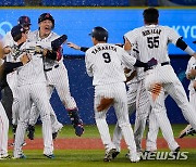 [도쿄2020]야구 준결승 한일전 성사..일본, 연장 끝에 미국 제압
