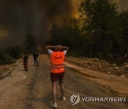 APTOPIX Turkey Wildfire