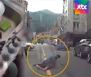 '환각 도주' 불법체류자..1.5km 쫓아 잡은 '철인' 경찰