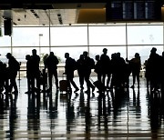 "EU 시민 10명 중 3명, 휴가 떠날 경제적 여유 없어"