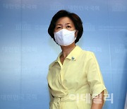 [포토]대선 공약 발표마친 추미애 후보