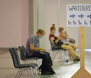 독일 전문가-정부, '17살 이하 청소년' 코로나 백신 접종 엇박자