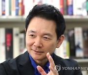 장성민 전 의원, 연합뉴스와 인터뷰