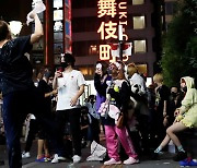 In Tokyo, Olympics are OK, but drinking isn't amid COVID-19 state of emergency