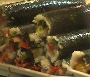 서울서도 '김밥 식중독' 신고..업체 "달걀 때문인 듯"