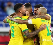 [올림픽 리뷰] 브라질, '120분 혈투' 끝에 스페인 2-1로 제압..'2연패 달성'