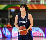[JB포토] U19 여자농구 월드컵, 첫득점을 자유투로 신고하는 변소정