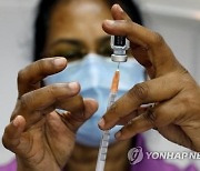 '백신 조기 확보' 싱가포르, 접종률 70% 달성에 방역 완화