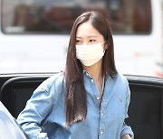 [포토]정수정, '차에서 내리는 모습도 빛나'