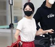 [포토]한예슬, '공항 패션은 레드'