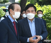 대화하는 '野 대권주자' 원희룡·장기표