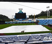 [포토] 삼성과 두산의 후반기 첫 경기는 우천 취소