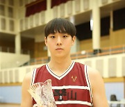 [21왕중왕전] 2연속 MVP 수상에도 미안함 느낀 용산고 신주영