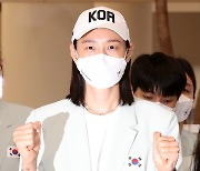 "대통령께 감사 인사해라"..사회자, 김연경에 무례한 요구 '눈살'