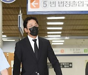 [MD포토] 프로포폴 불법 투약 혐의로 법원 향하는 하정우