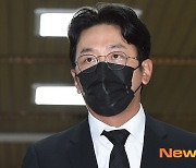 하정우, 불법 프로포폴 혐의 인정→벌금 1천만 원 구형 "뼈저리게 후회"(종합)