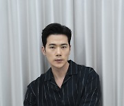 '귀문' 김강우 "20대 때 '배우 해도 되겠나' 점 본 적도"[EN:인터뷰②]