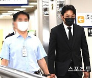 [ST포토] '프로포폴 투약 혐의' 하정우 '법정으로'