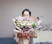 조민아, ♥CEO 남편 '장미 100송이' 배달 감동 "사랑 받는 아내"[전문]