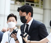 [TD포토] 하정우 '후회 가득한 얼굴'