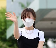 [T포토] 웬디 '영스에서 만나요~'