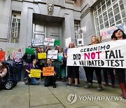 BRITAIN POLITICS PROTESTS