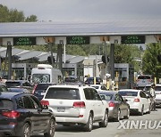 CANADA-BRITISH COLUMBIA-COVID-19-U.S. BORDER-REOPEN