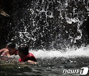 "물놀이 사고 조심..생활안전지도에서 위험지역 확인하세요"