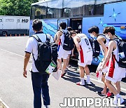 [JB포토] U19 여자농구대표팀, 오늘도 응원을 해주신 교민분들께 인사하는 대표팀 선수단