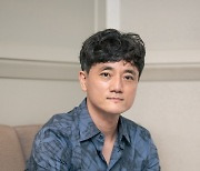 '인질' 필감성 감독 "황정민, 손짓·숨소리 하나까지 완벽 준비해 와" (인터뷰)