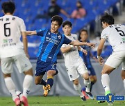 울산, 양주시민 돌풍 2-0 잠재우고 FA컵 4강행..전남과 격돌