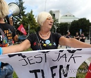 epaselect POLAND PARLIAMENT BROADCASTING ACT BILL PROTEST