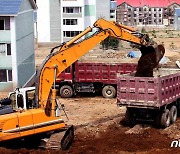 북한, 삼지연시 공사 조명 "혁명의 성지를 훌륭히 전변"