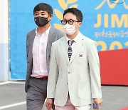 [포토]신재환, '떨리는 레드카펫'