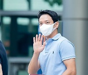 정용화,'시선 사로잡는 팔 근육' [사진]