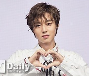 [TD포토] 박지훈 '눈 뗄 수 없는 비주얼'