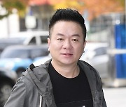 김태균 "괌 놀러갔다 비행기 안 떠 녹화 불참한 적 있어, 태풍에 갇혔다"(컬투쇼)