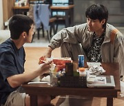 '싱크홀', 흥행 레이스 시작..27만명 동원 [성적표]